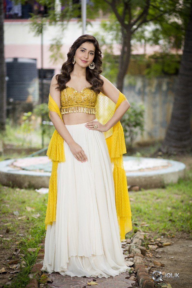Rashi-Khanna-New-Stills